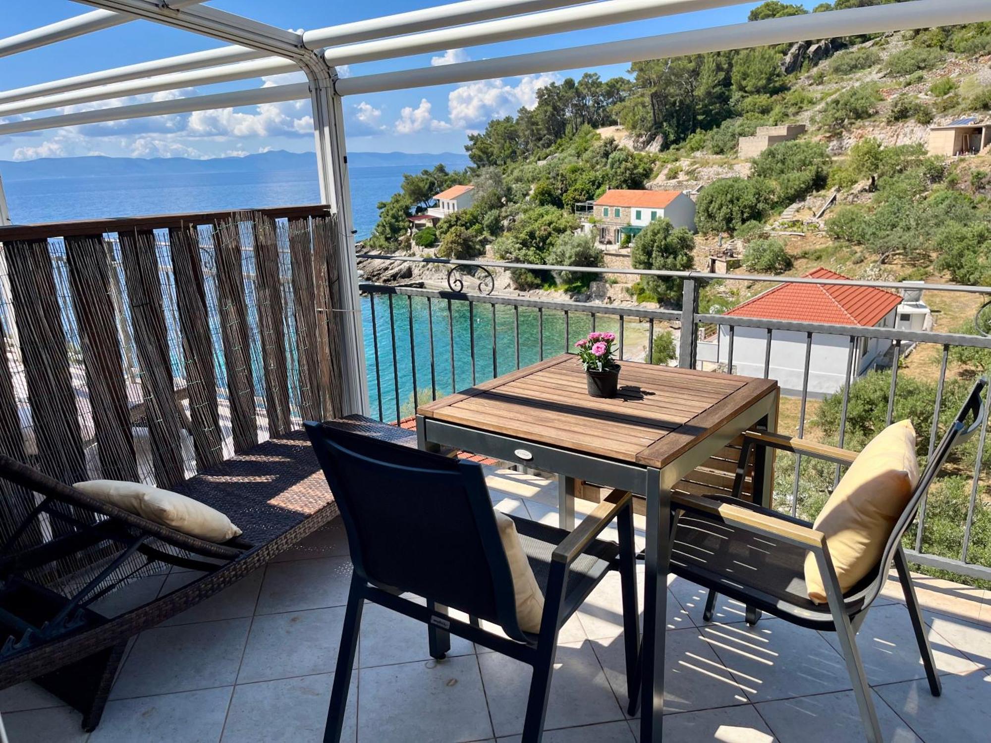 Paradise - Robinson Getaway Apartment Gdinj