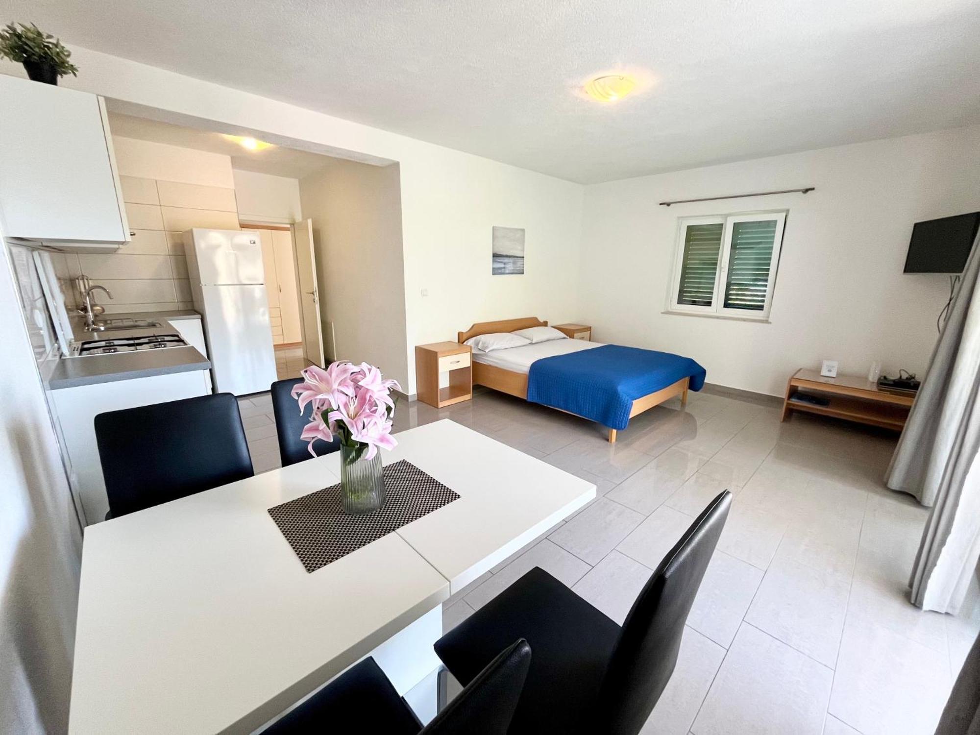 Apartment Paradise - Robinson Getaway